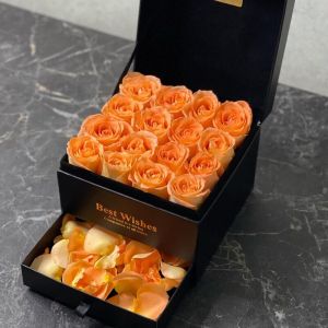 باکس گل رز هلویی