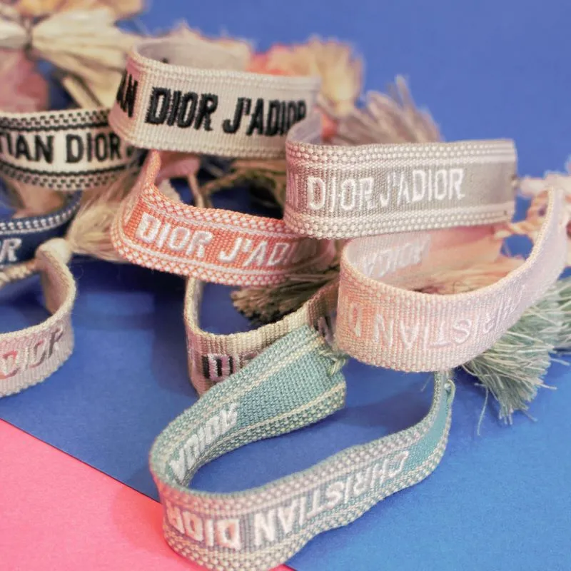 دستبند دیور